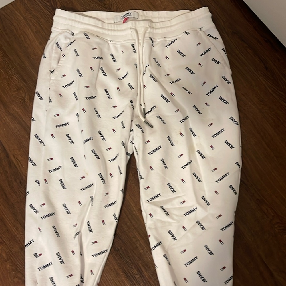 Men’s Tommy Hilfiger Sweats size large white